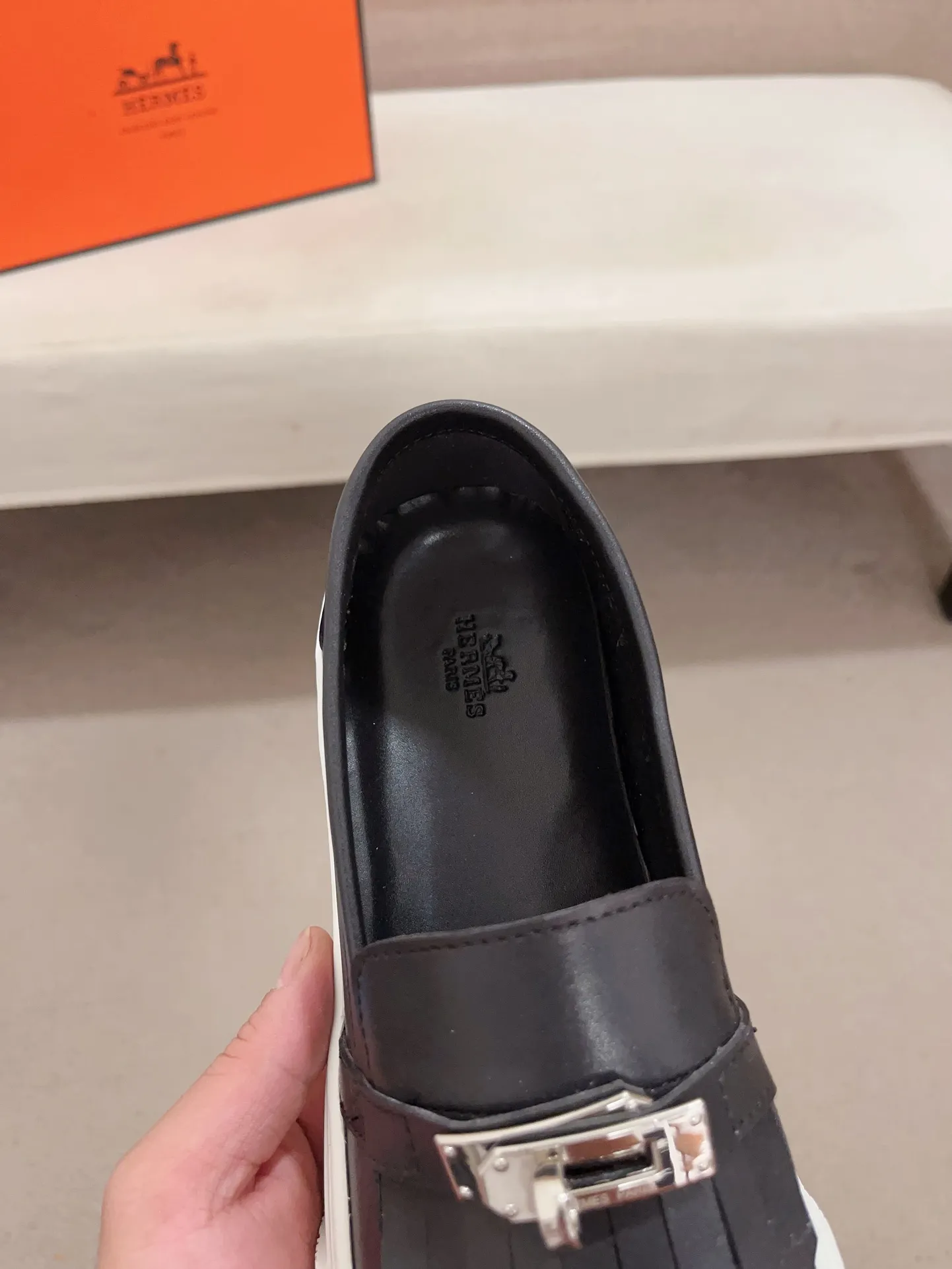 Men's clothing and shoes💰: 420💰《HERMES》【Classic Original Version】Hermès; Top 🔝 Purchasing Agency 🔍🔍Men's latest 🇺🇸 counter sales simultaneously, original ▲▲cowhide imported from Italy ▲▲Exquisite workmanship (Italian 🇮🇹Imported water-dyed 🐂cowhide lining) sole: original sole provided by the original factory, ⚠️exclusive double-layer activity·TPR·rubber·combined molded outsole; Code number: 38-44 (45/46 can be customized, non-refundable)